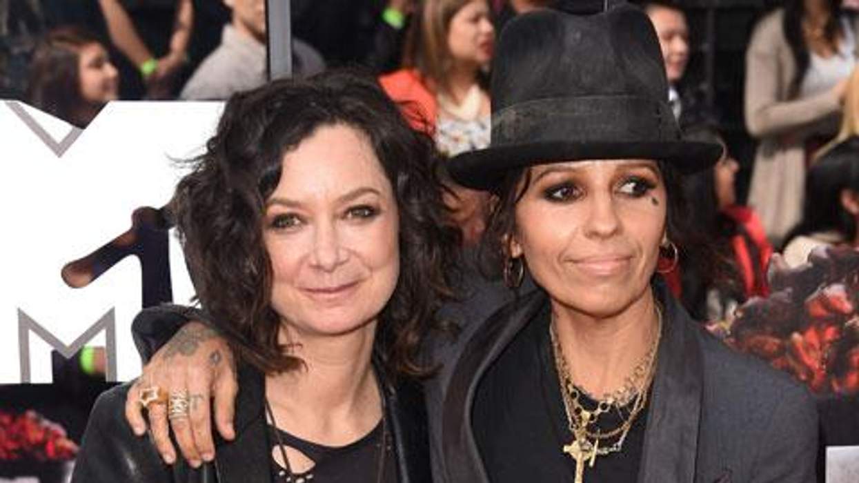Linda Perry and Sara Gilbert Talk Keys to Happy Marriage at the MTV Movie Awards