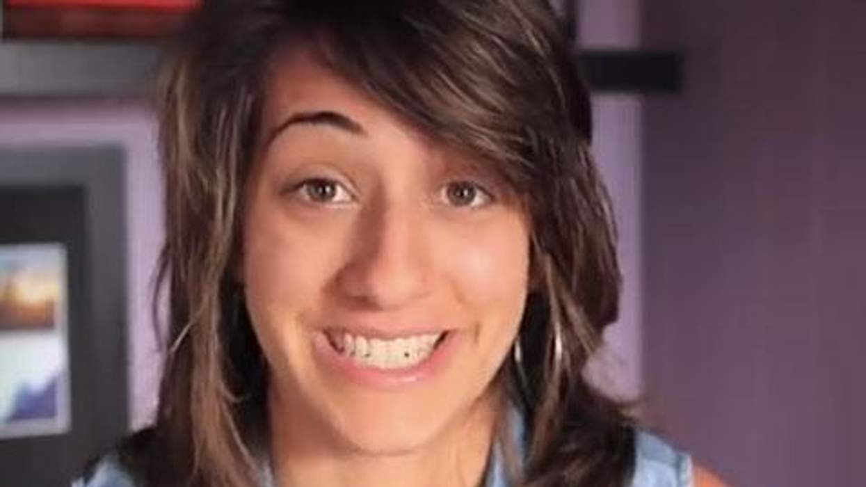 WATCH: This Lesbian Asks - Why in the Hell are Gay Guys into Kissing Girls and Grabbing their Boobs?