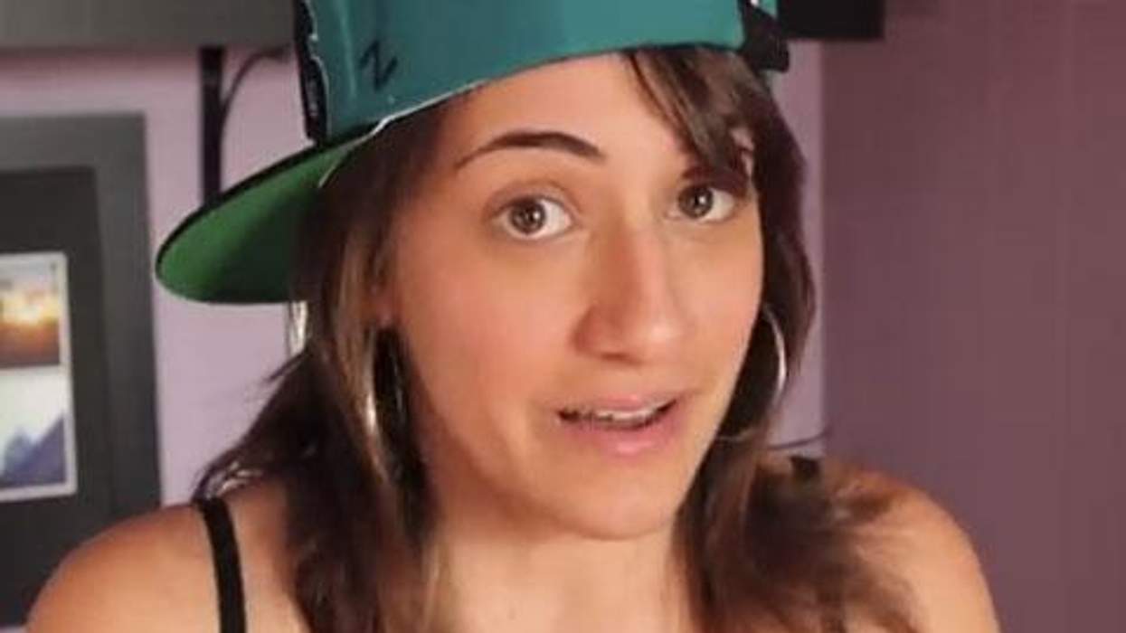 WATCH: This Lesbian's Handy Dandy Guide to A Woman's Top 10 Erogenous Zones!