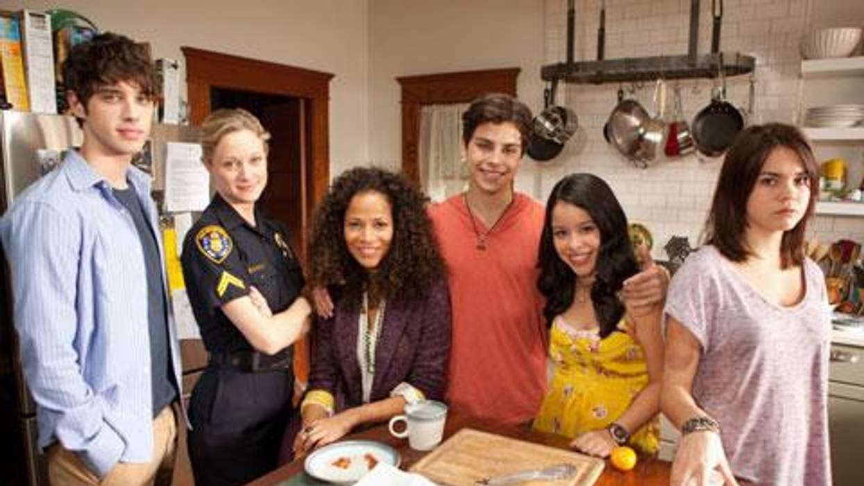 Get Ready for a 2nd Season of ABC Family's Lesbian Mom-Led 'The Fosters'