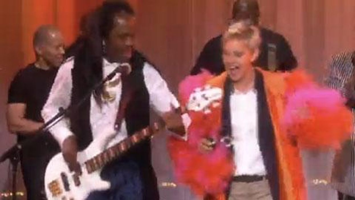 WATCH: Ellen DeGeneres is Earth, Wind and Fire's Long-Lost Member