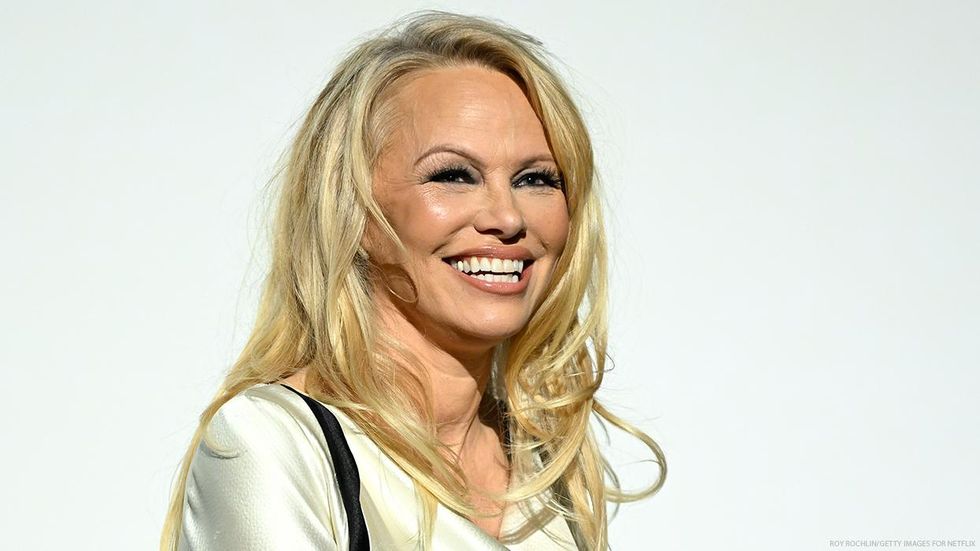 
<p>Pamela Anderson Finds the Secret to Landing and Loving a Man</p>
