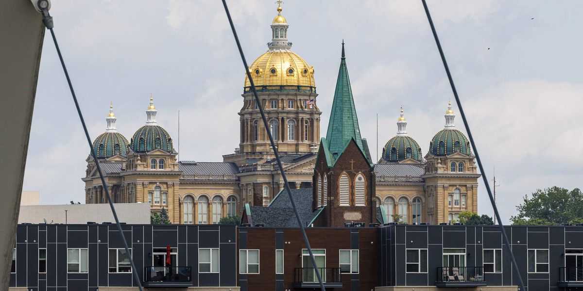 Iowa House Republicans pass a bill that will make the lives of transgender residents worse