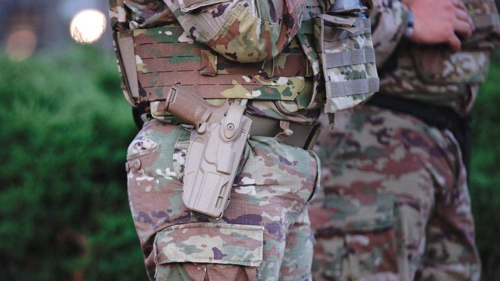 Важлива Перемога Рівності: Суд дозволив людям, що живуть з ВІЛ, служити в ЗСУ!