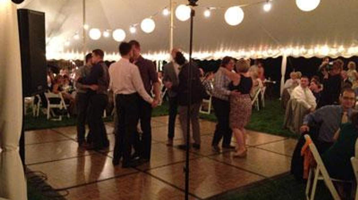 Indy_wedding_firstdancex400