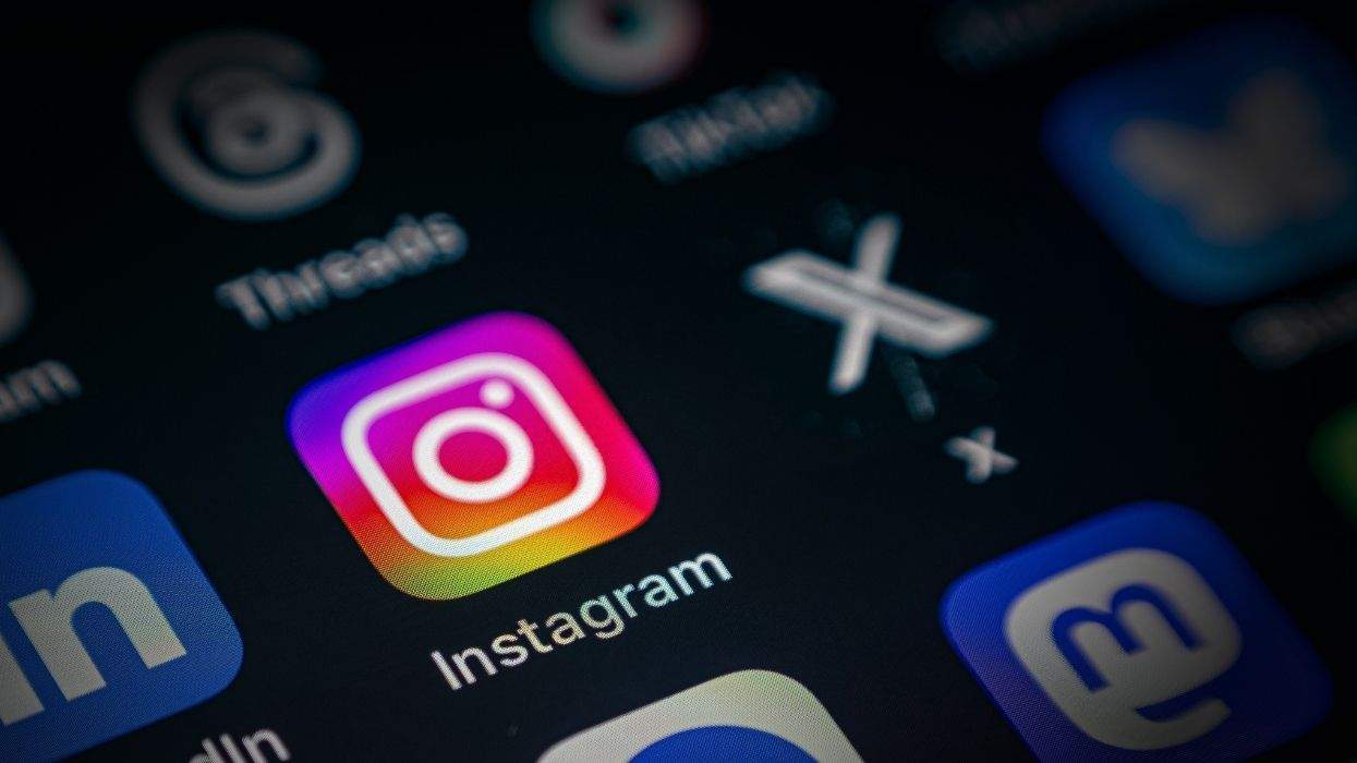 instagram logo