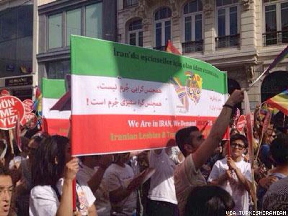 Istanbul-pride-iranians-x400_0