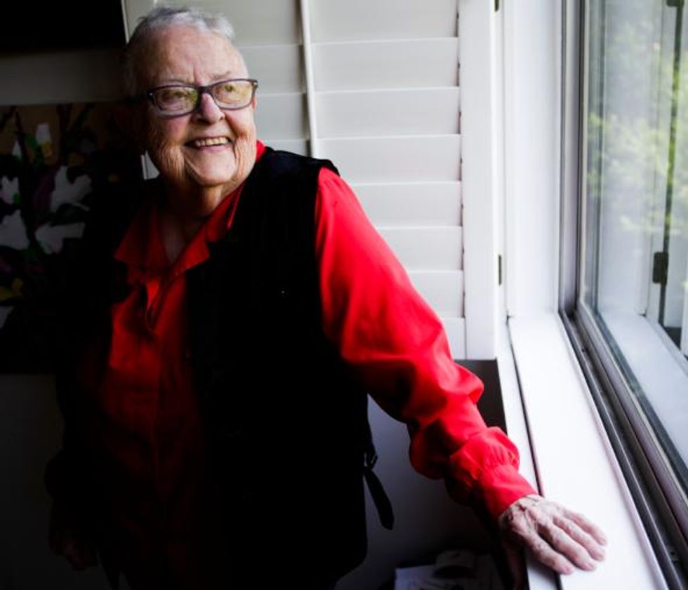 Ivy Bottini, Born 1926