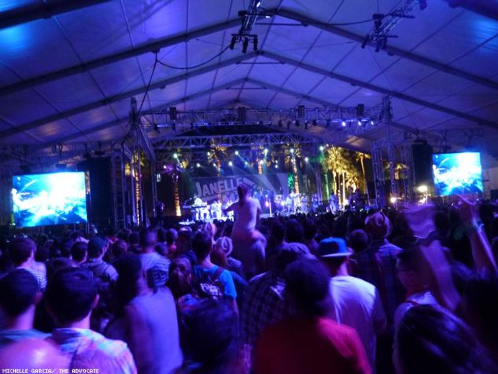 Janellemonaecrowdx633_mgforadv