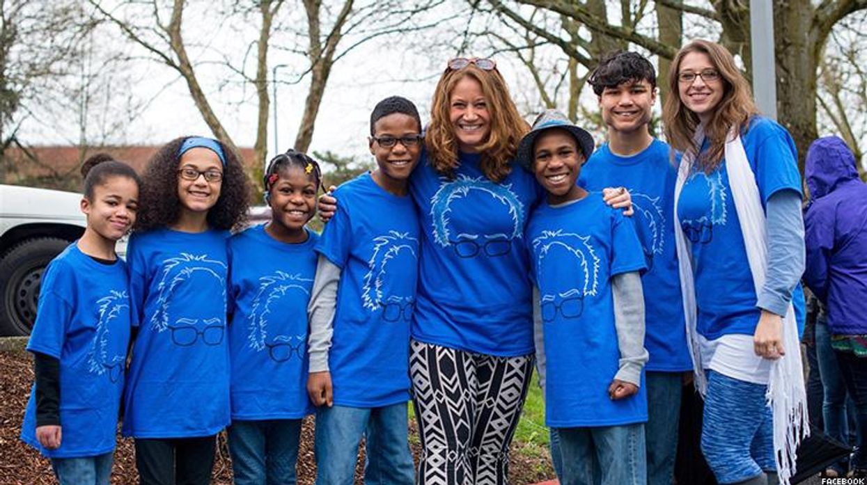 Jennifer and Sarah Hart