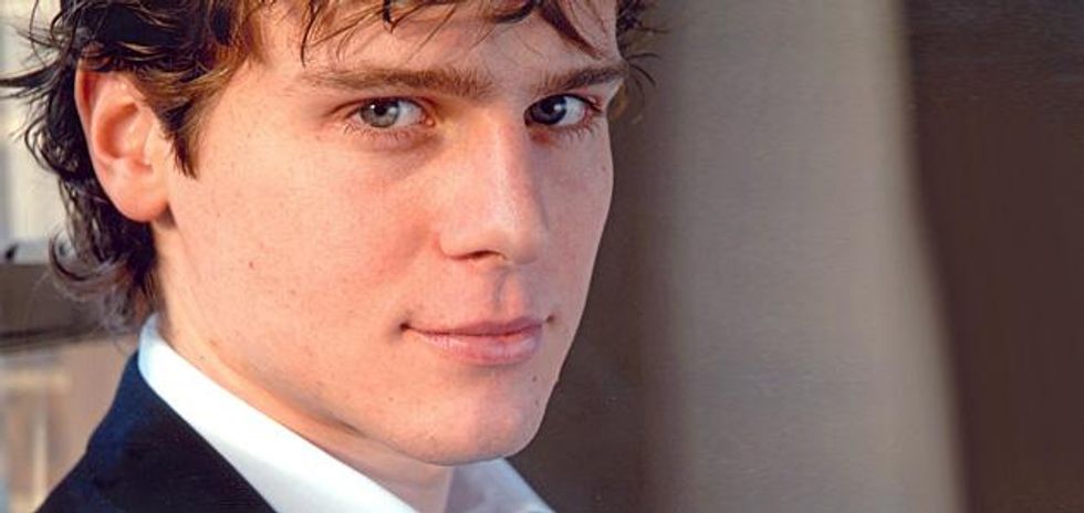 Jonathan-groff_miscastx633