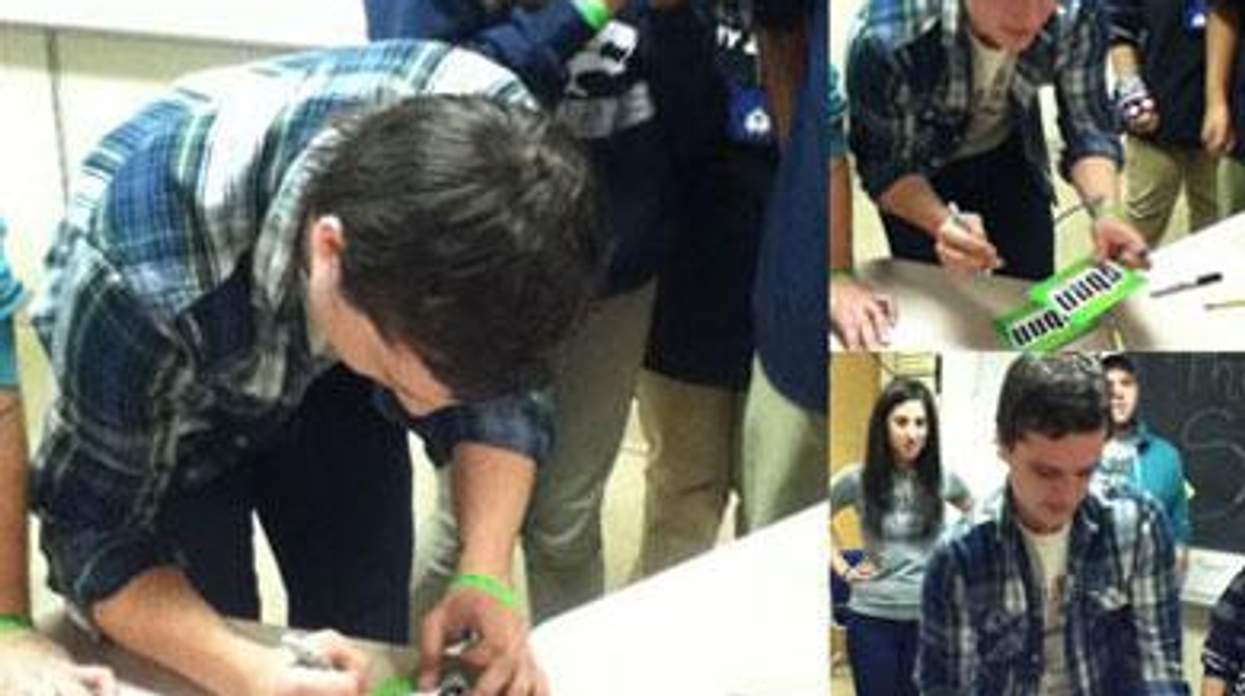 Josh-hutcherson-gsa-sbnn-400x300_0