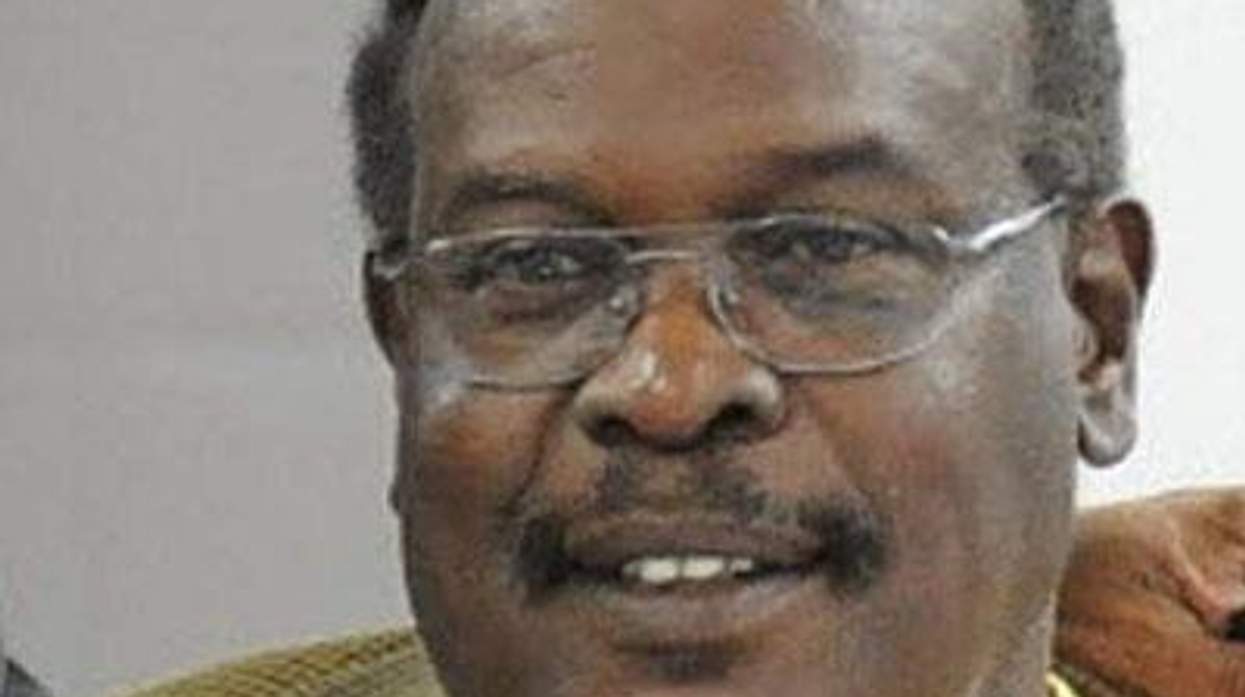 Judge-edward-rubin-x400d-feat