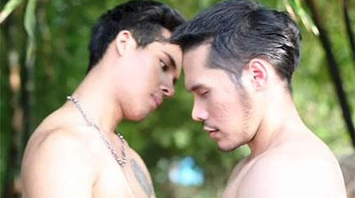 Jurassic-porn-2-x400