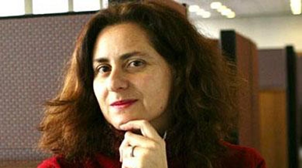 Karen-atala-riffox390