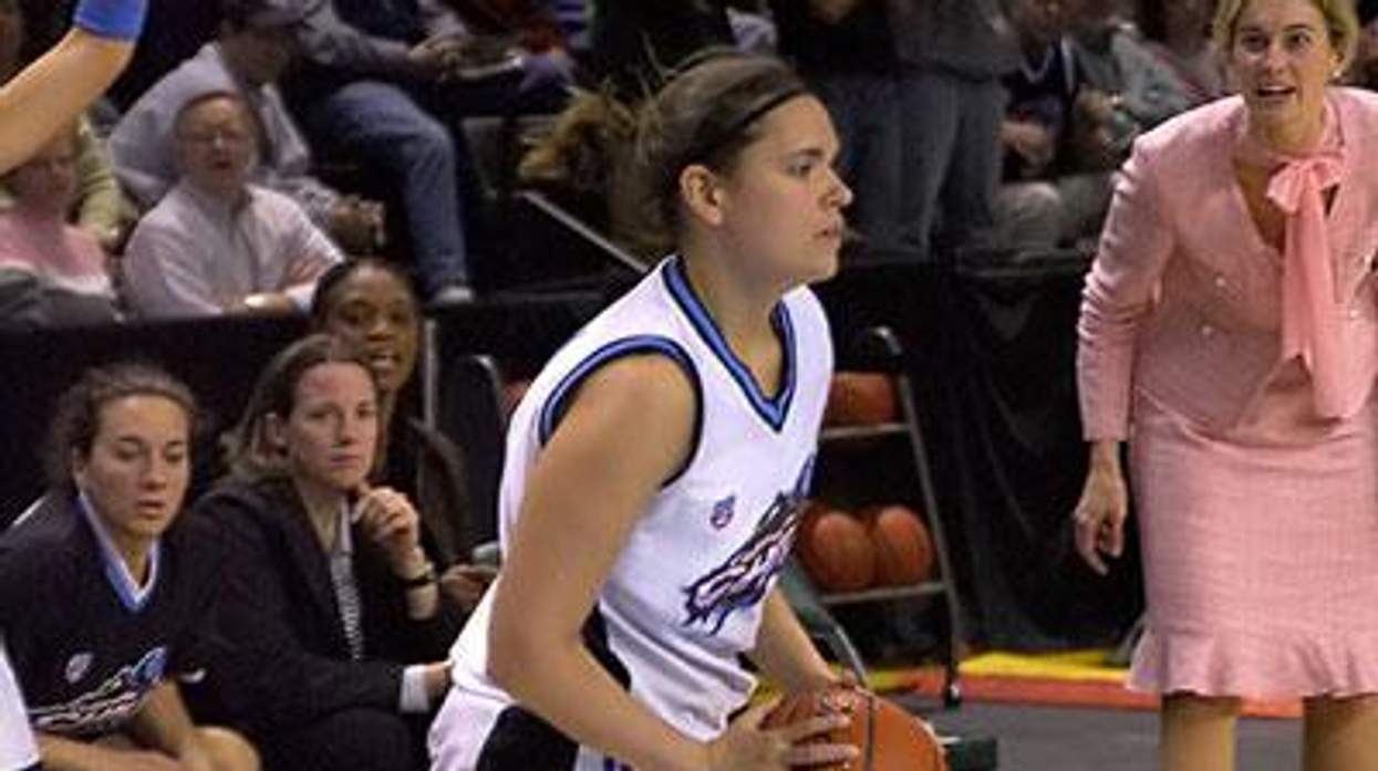 Katefaganchillx400_advocate_0