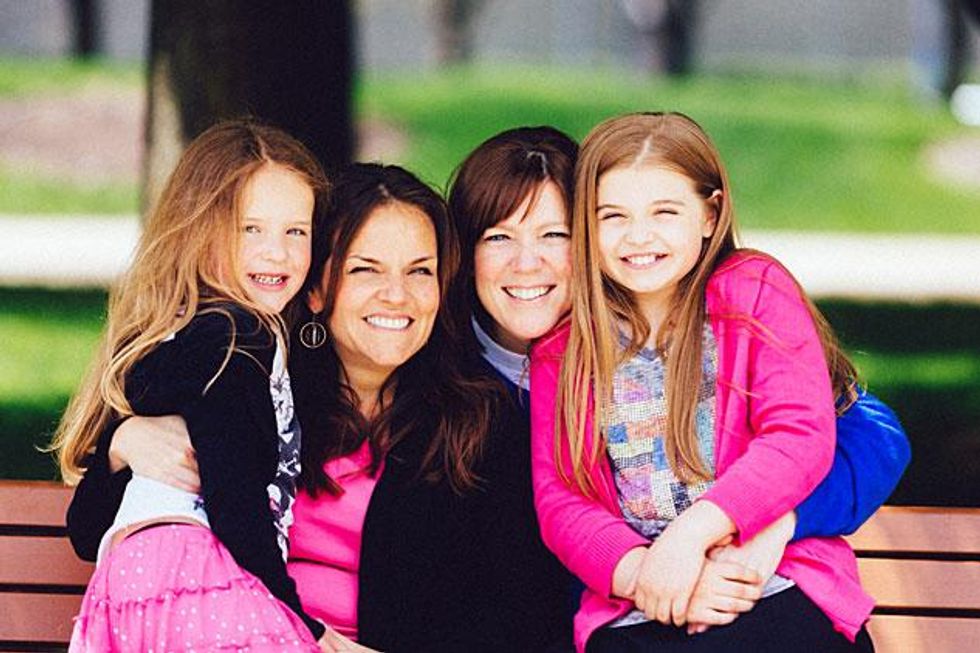 Katie-and-stacy-chicago-il2x633_0