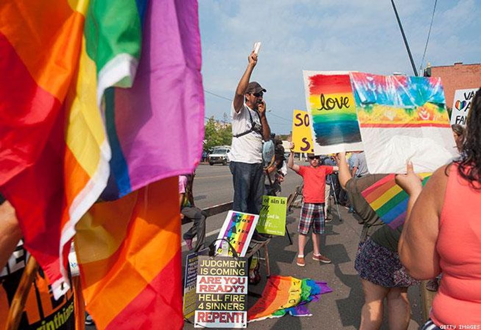 Kim-davis-timeline-08