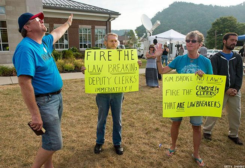 Kim-davis-timeline-21