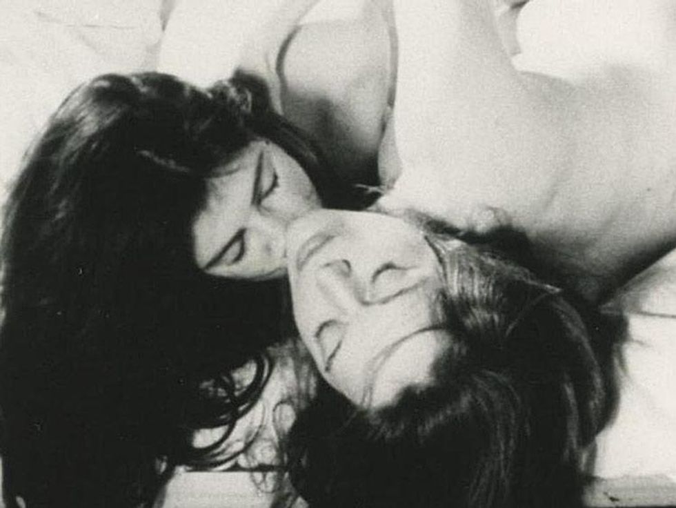 Kiss Me / Je Tu Il Elle