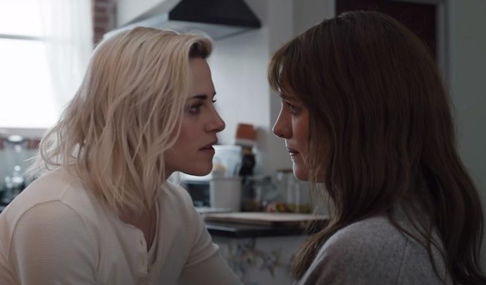 Kristen Stewart and Mackenzie Davis