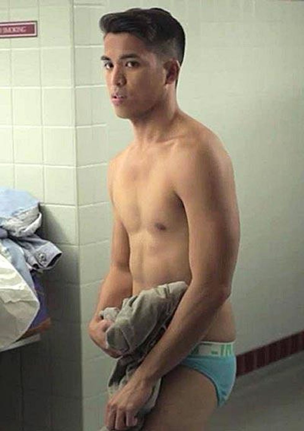 Kyle-cabral-in-paper-boysx400d_0