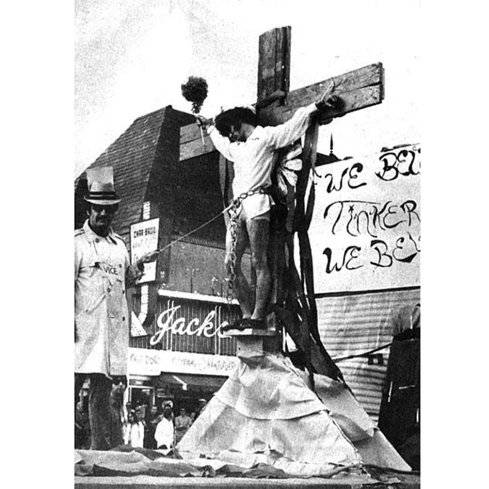 La-we-believe-tinkerbellex633_0