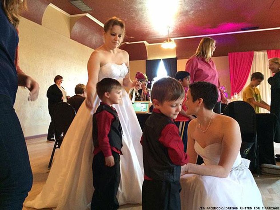 Ladies-boys-in-vestsx633_0