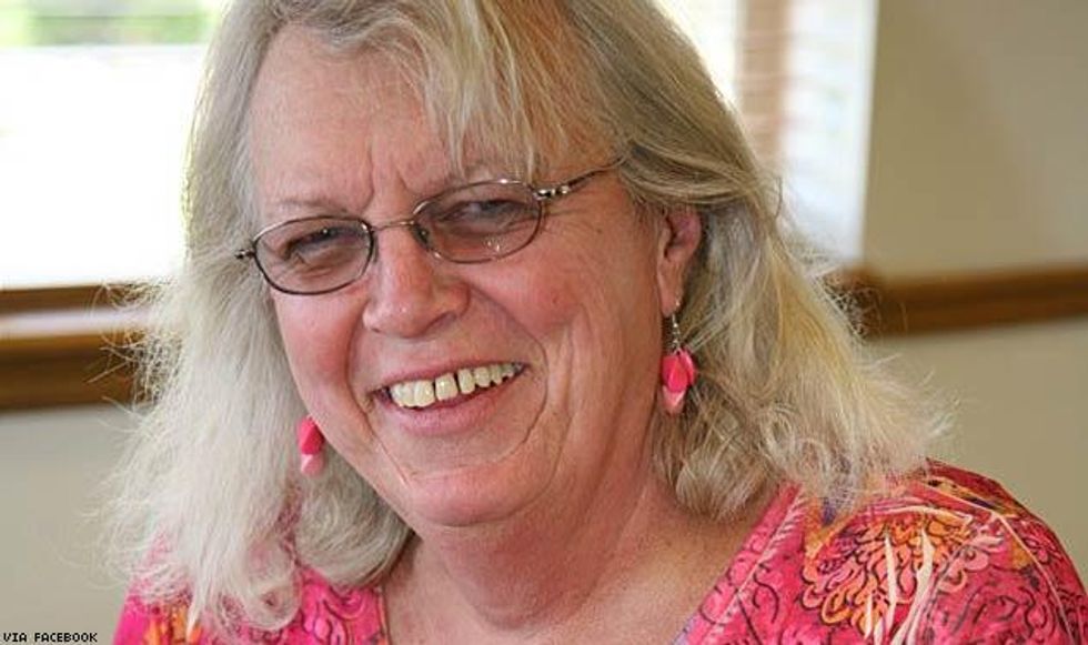 Larissa-sneiderx633_0