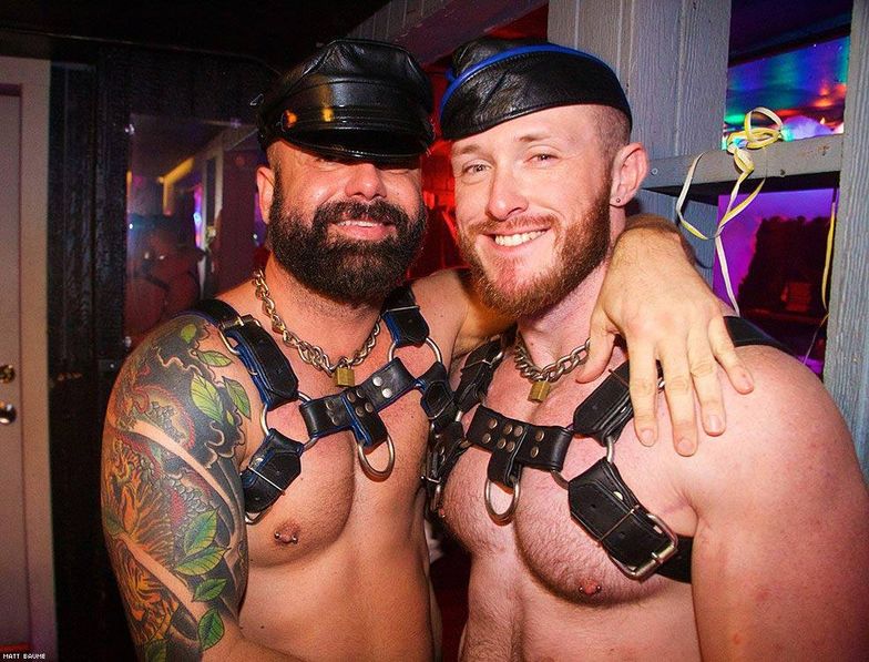 Tranny Parties Los Angeles - 35 DOs and DON'Ts of a Gay Leather Bar