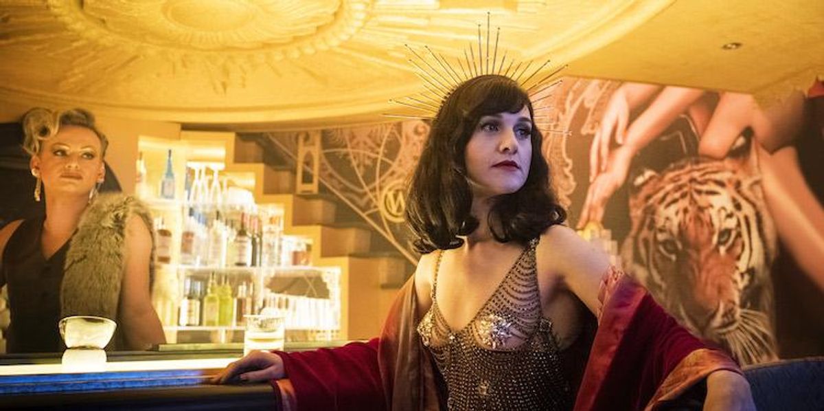 Uy bekasi bilan rus pornosini tomosha qiling Uyda orgazm porno