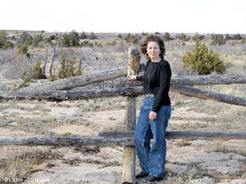 Lesleanewmanx400_advocate