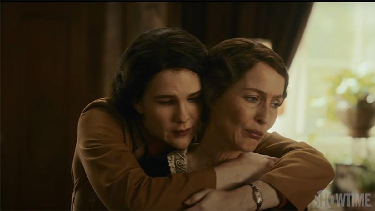 Lily Rabe and Gillian Anderson in 'The First Lady'