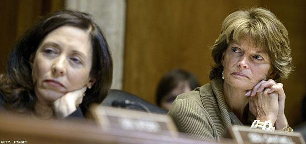 Lisa-murkowski-on-right-461180038_0