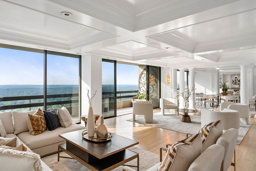 Look Inside Elton John Peachtree Condo Atlanta Sold Sothebys