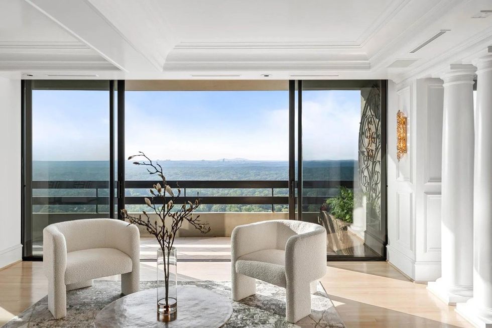 Look Inside Elton John Peachtree Condo Atlanta Sold Sothebys