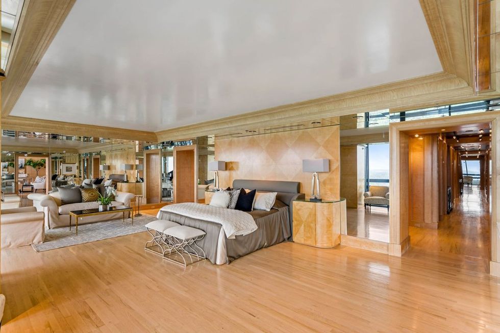 Look Inside Elton John Peachtree Condo Atlanta Sold Sothebys