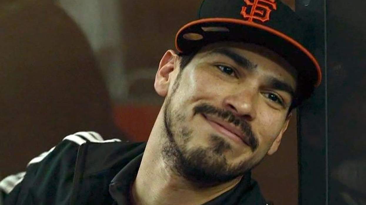 looking, raul castillo