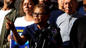 Los Angeles mayor blasts DOJ’s Don Lemon prosecution after judge frees journalist without bail