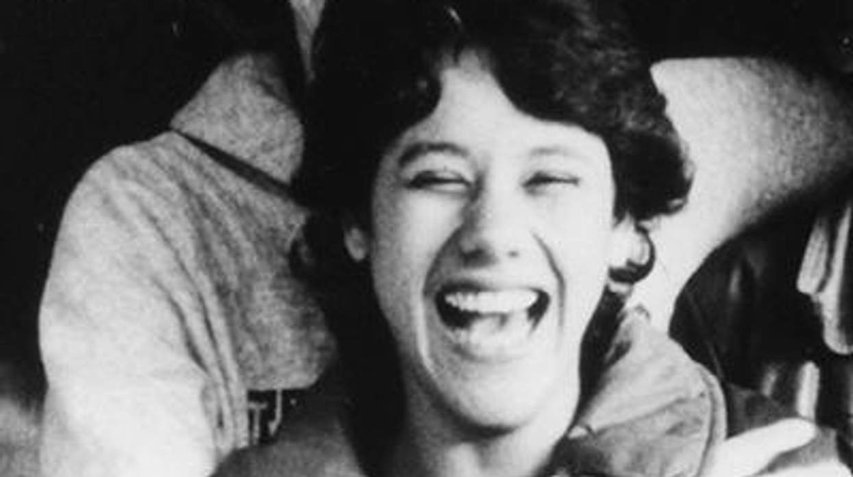 Lou-lou--in-background-with-a-friend-x400d