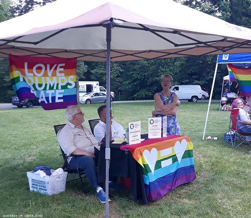 Lovetrumpshatex750_0