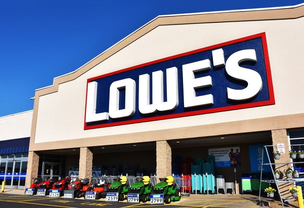 Lowe's Home Improvement store\u200b