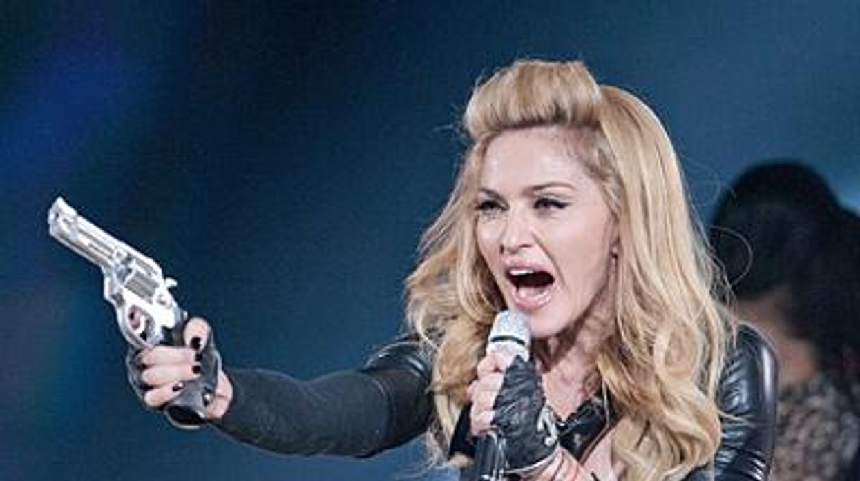 Madonna_gunx400