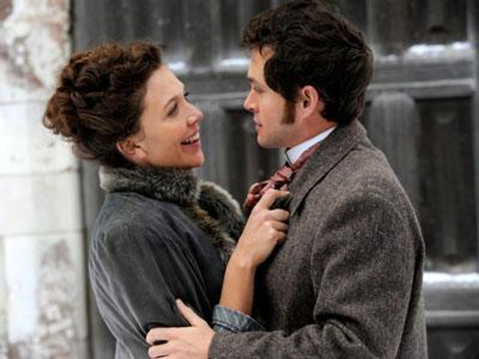 Maggie-gyllenhaal-hugh-dancy