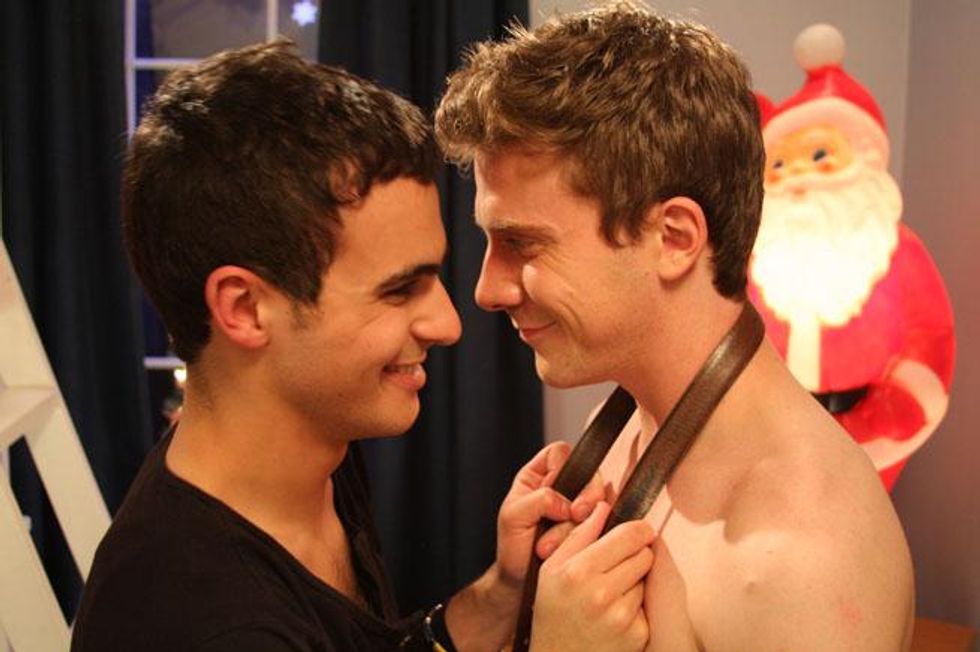 Make the Yuletide Gay (2009)