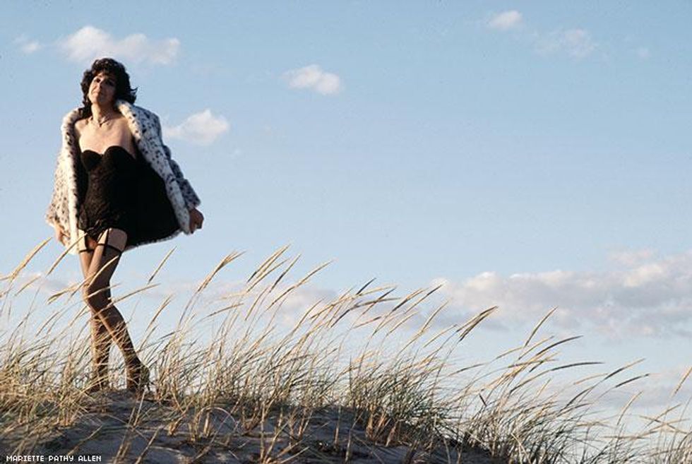 Mariette Pathy Allen, Valerie on the dunes, 1984. Courtesy of the artist.