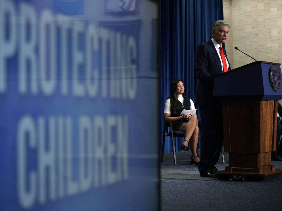 mehmet oz and chloe cole