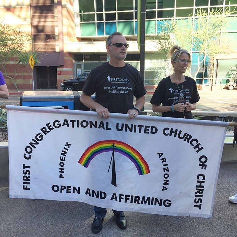 Members of the First Congregational Church of Christ join the "Save yOur Kids!" canvassers.