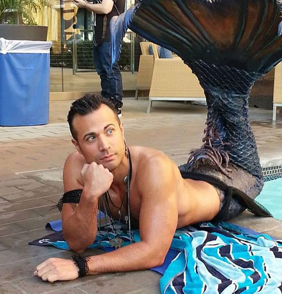 Mermanpoolsidex633_0