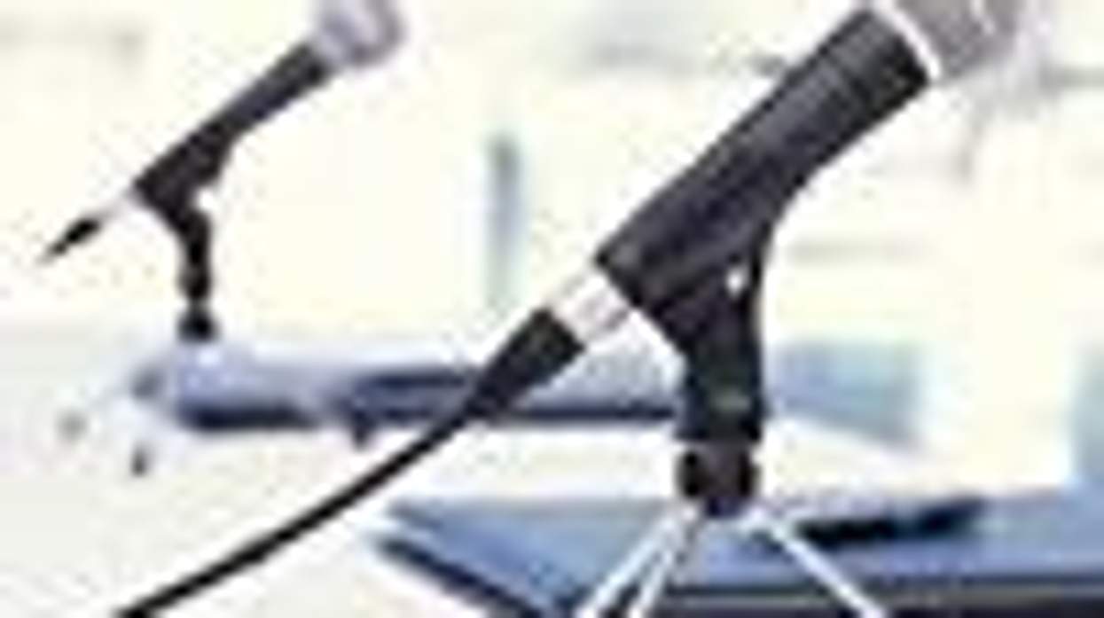 Microphone_0